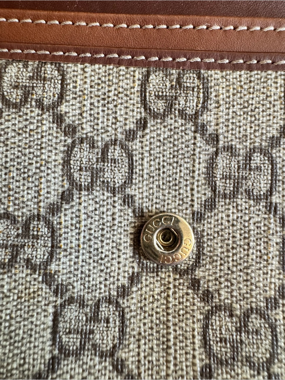 Gucci Foldover Wallet - Picture 7 of 13